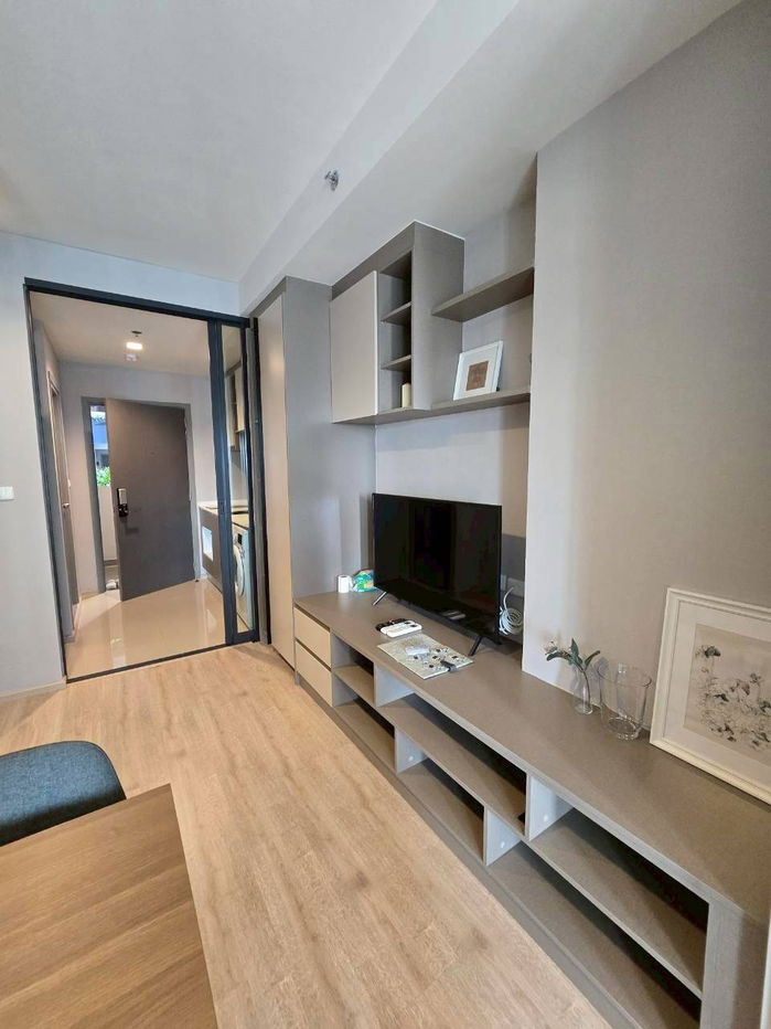 picture Ideo Sathorn Wongwianyai for rent  Cheapest  !!!!  Price : 15,000 baht 18th floor Sqm : 34.58sqm >>1 bedroom (Line ID: meigood777)   - 6/13