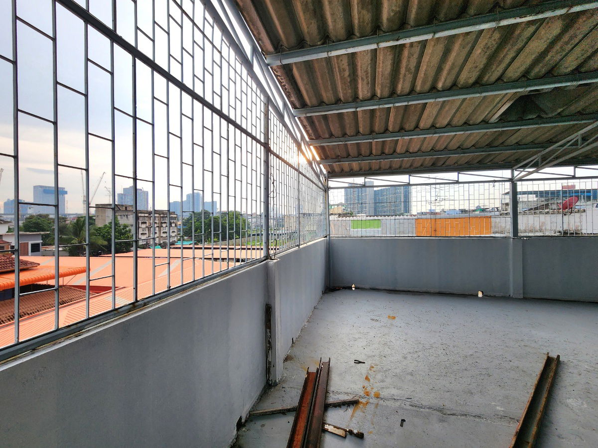 รูป ให้เช่า ตึกแถวทำเลทอง ห่าง BTS อุดมสุข 450 เมตร เดินไปเพียง 7 นาที!!   พิเศษ คือมี 3 คูหาติดกัน จำนวน 4 ชั้น - รูปที่ 22/23