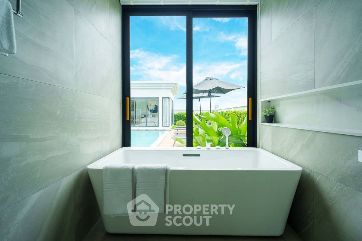 picture 3-BR Villa at Thipurai Luxury Pool Villa close to Hua Hin City (ID 2380789) - 5/8