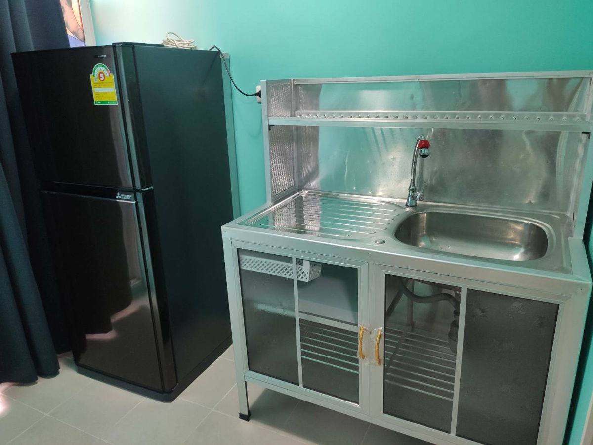 รูป เช่าถูก 7,300 บาท กั้นห้อง แอร์ 2 ตัว เฟอร์ครบ มีเครื่องซักผ้า UNIO จรัญ3 ตึก C ชั้น 8 ใกล้ MRT ท่าพระ - รูปที่ 5/15