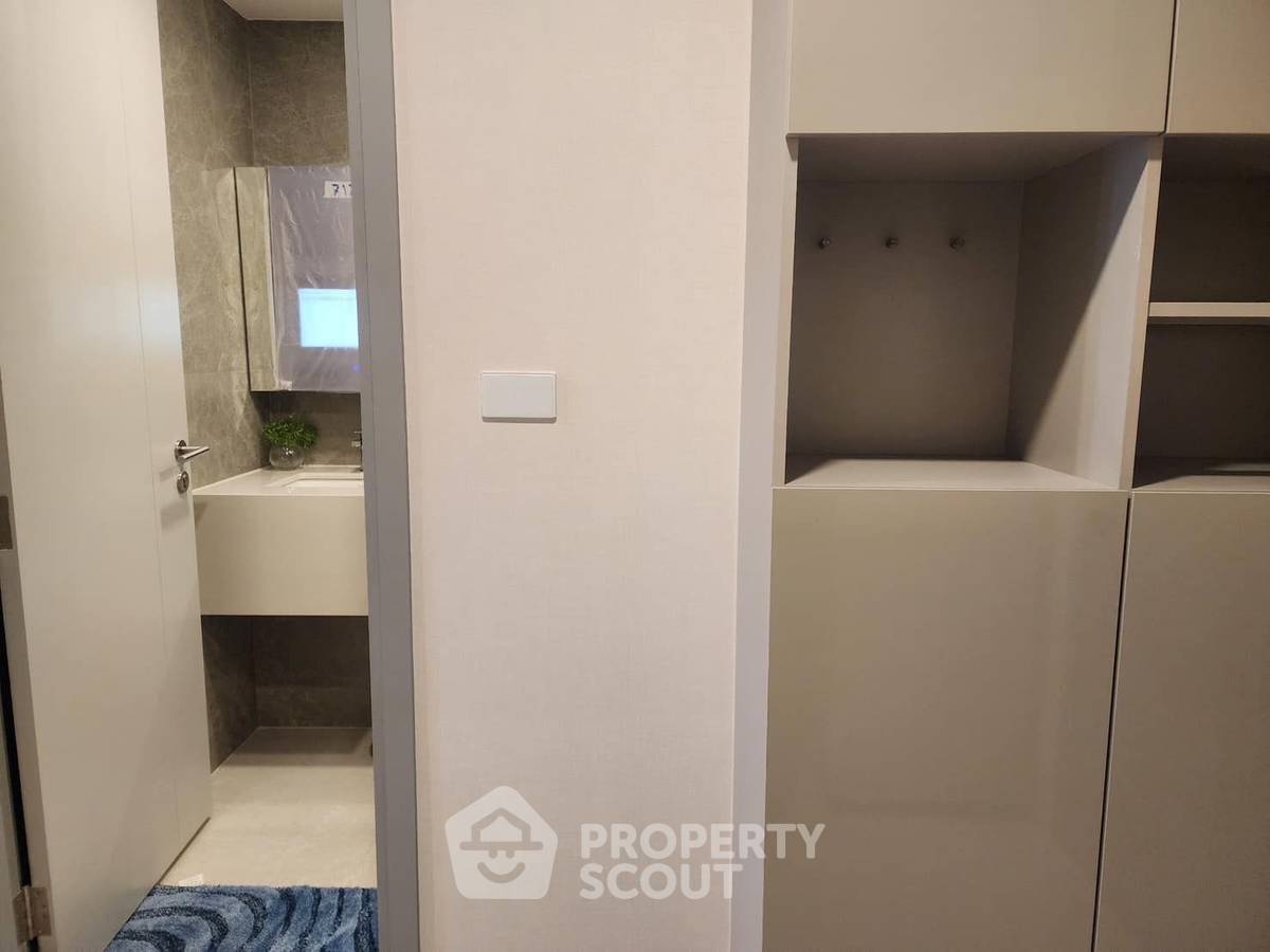 picture 1-BR Condo at SOHO Bangkok Ratchada near MRT Huai Khwang (ID 1732263) - 4/8