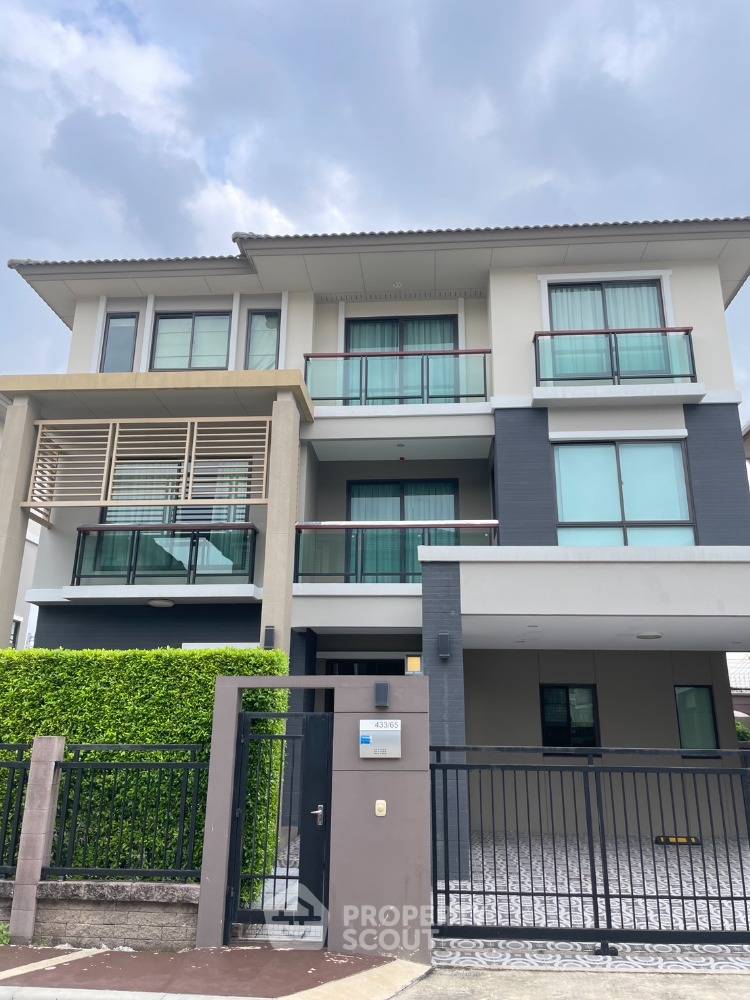 Houses for sale : 5-BR House For Sale, Passorn Songprapa, Don Mueang, Bangkok (ID 1802376)