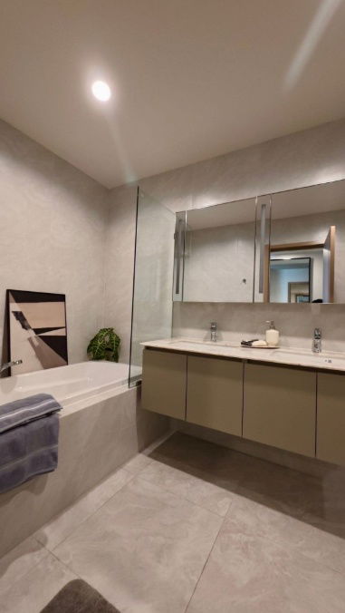 picture Pynn Soonvijai 3 bedrooms, 3 bathrooms, price 150,000 baht, size 137 sq.m., large room in the heart of Rama 9, near Bangkok Hospital. - 3/9