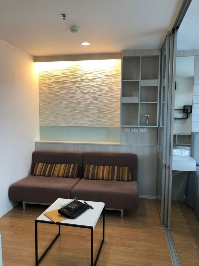 picture Fully furnished room for rent , near ARL and MRT Huamak station - 6/8