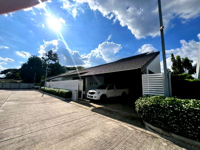 เช่าบ้านเดี่ยว สันกำแพง เชียงใหม่ : ให้เช่า Pool villa  ชั้นเดียว  3  ห้องนอน 4  ห้องน้ำ   1 ห้องครัว