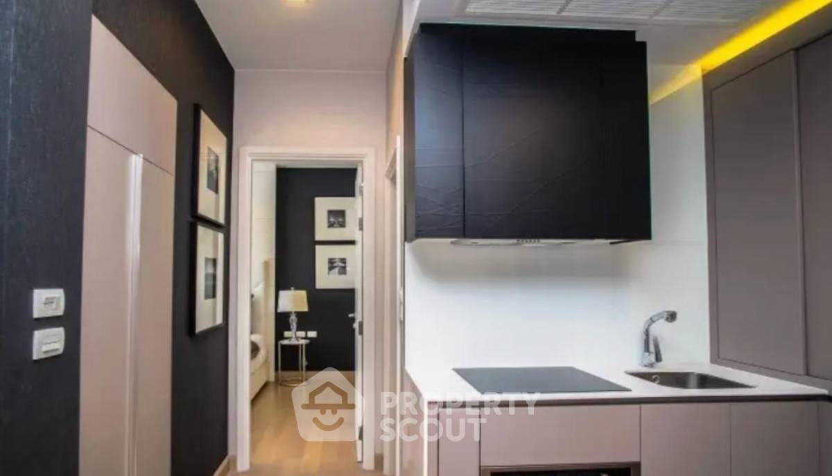 picture 3-BR Condo at Urbano Absolute near BTS Krung Thon Buri (ID 2380277) - 5/9