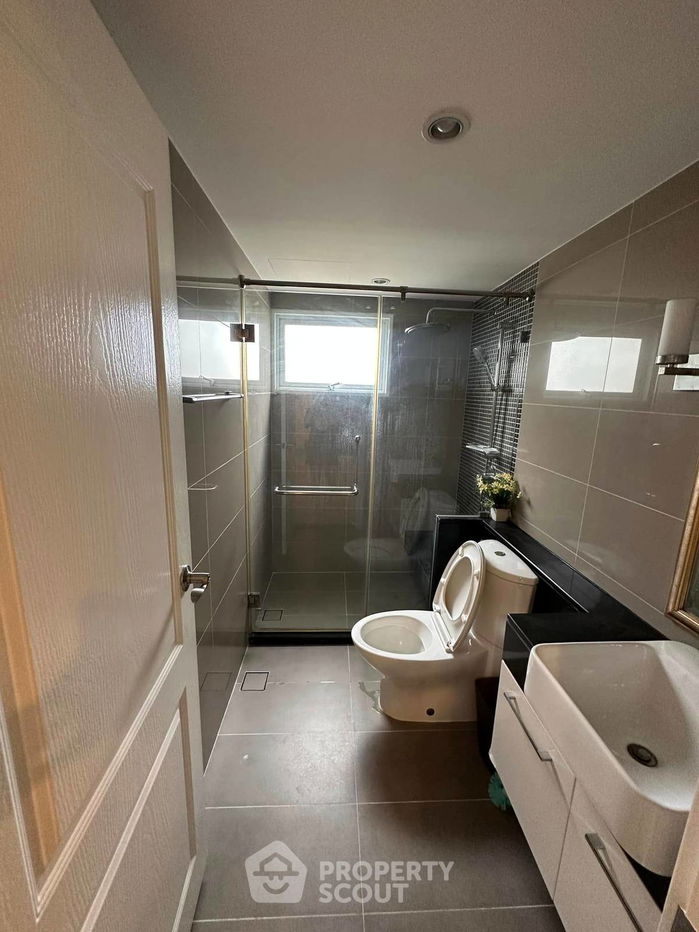 รูป คอนโด 2-ห้องนอน ที่ ศุภาลัยเวลลิงตัน 2 ใกล้ MRT ศูนย์วัฒนธรรมแห่งประเทศไทย (ID 2380564) - รูปที่ 6/7