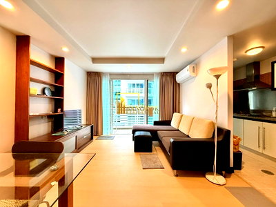 คอนโดให้เช่า : Avenue 61 | Charming 2 Bedroom Condo in Ekkamai Area - BR1636CD