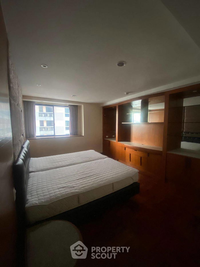 picture 3-BR Condo at President Park Condominium near MRT Queen Sirikit National Convention Centre (ID 2380275) - 6/20