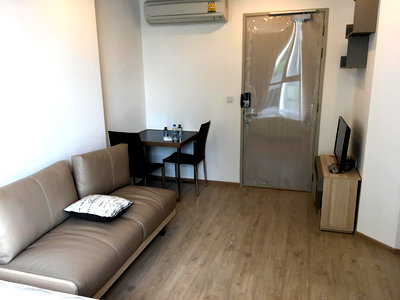 Condos for sale : Ideo Q Chula Samyan【𝐒𝐄𝐋𝐋 & 𝐑𝐄𝐍𝐓】🔥A spacious, airy feel, yet still warm and uniquely minimalist.🔥  Contact Line ID: @hacondo