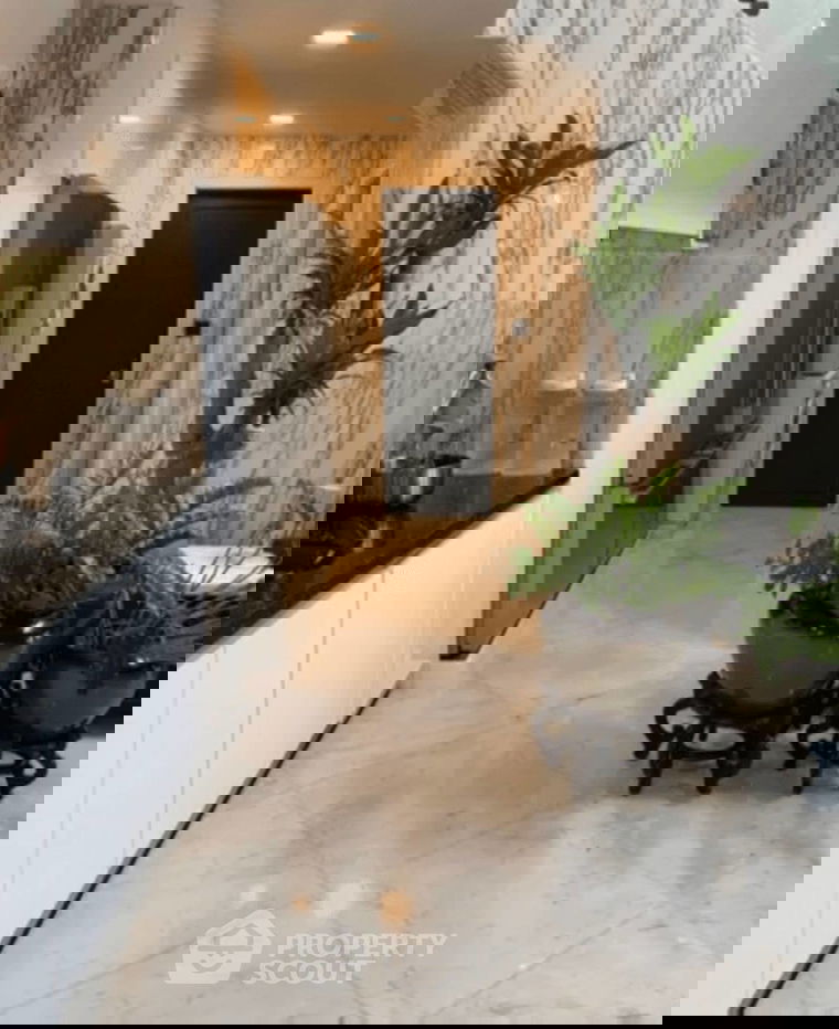 picture 3-BR Condo at Maestro 01 Sathorn - Yenakat near MRT Khlong Toei (ID 2381768) - 4/5