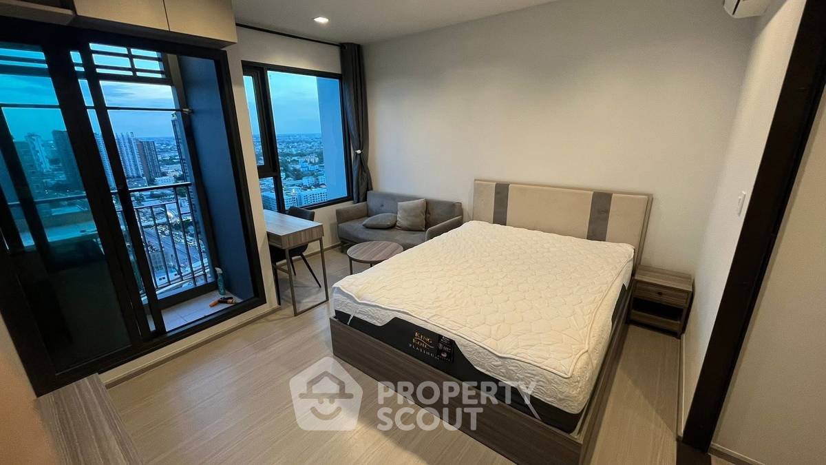 picture Studio Condo at Life Sathorn Sierra near BTS Talat Phlu (ID 2380325) - 1/14