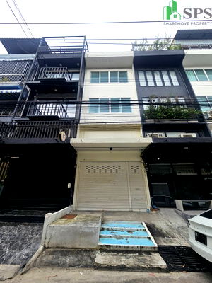 เช่าอาคารพาณิชย์ พระโขนงใต้ : ให้เช่า อาคารพาณิชย์/ทาวน์โฮม พักอาศัยได้  (SPSJN225)