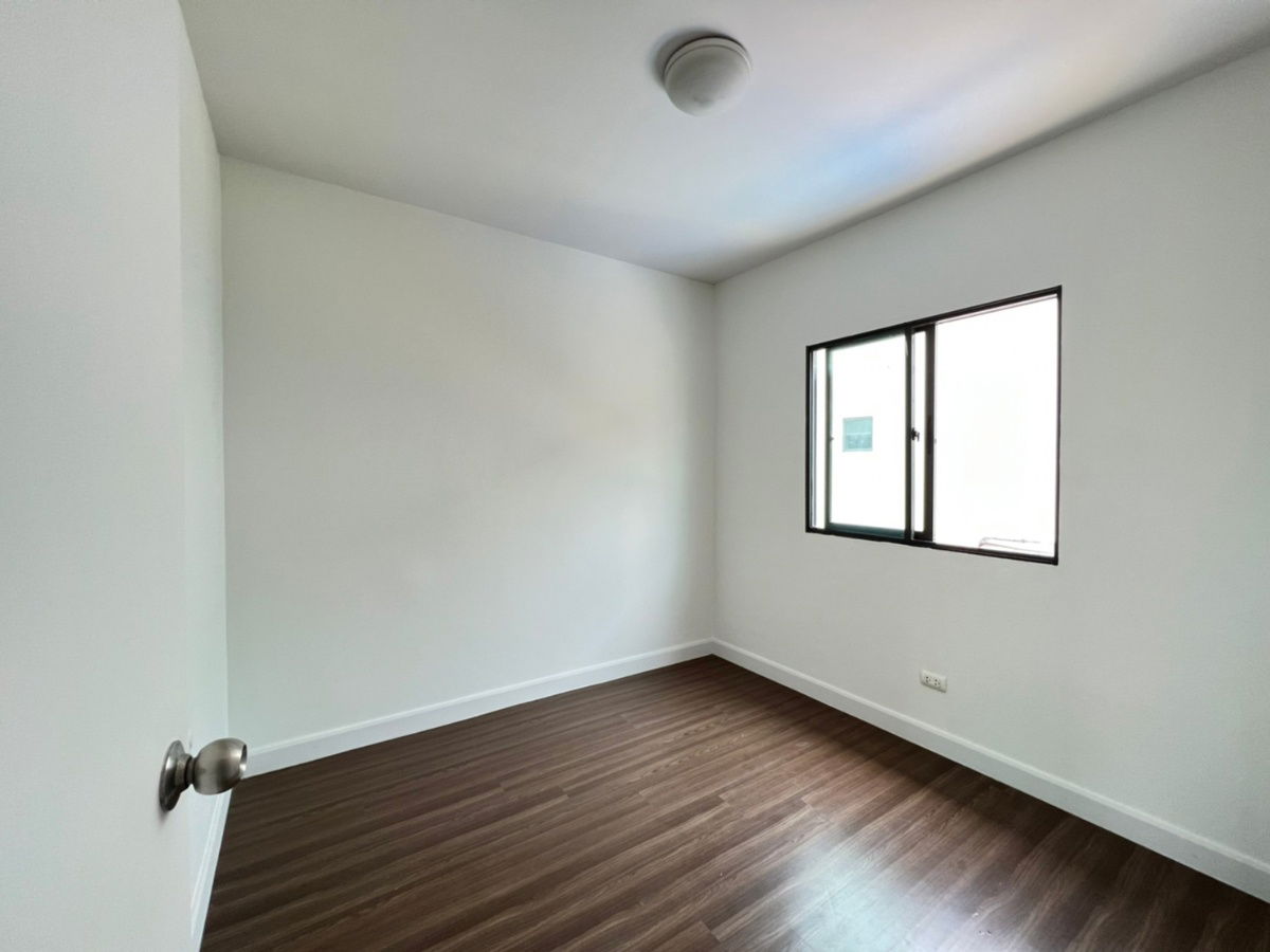 รูป AJ 0248 : เมททาวน์ ปทุม-ติวานนท์ - รูปที่ 10/11