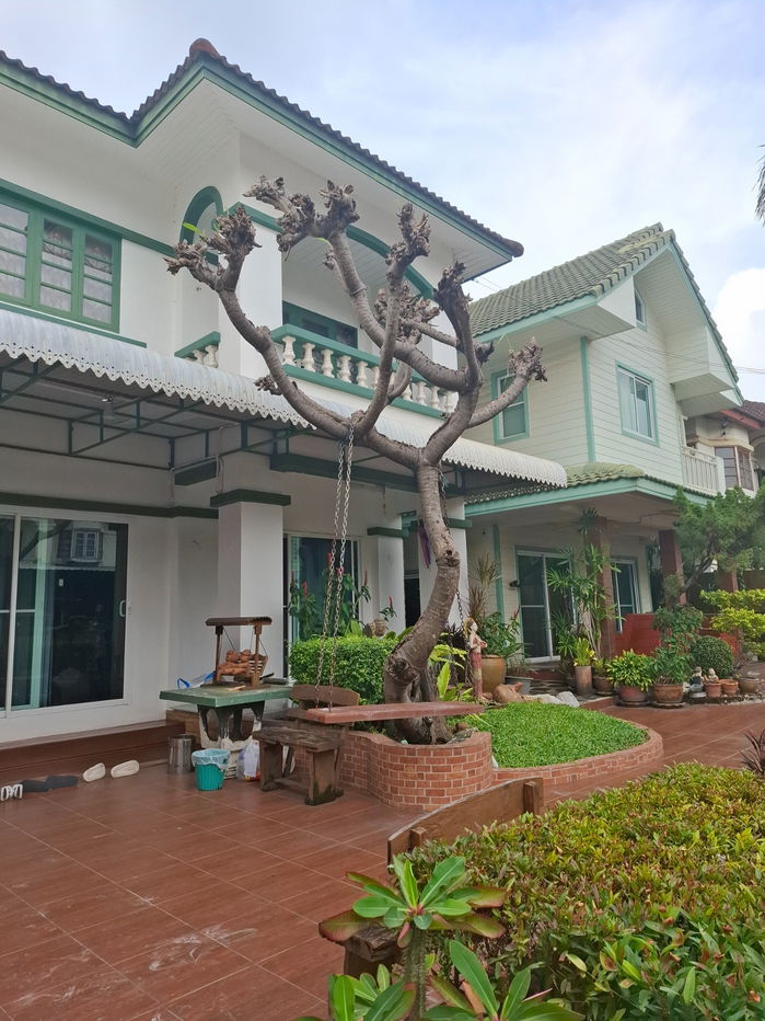 รูป ขายบ้านเดี่ยว2หลังบนที่ดิน120ตร.วา - รูปที่ 1/2