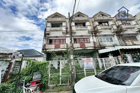 ขายทาวน์โฮม 3 ชั้น เกษราคลาสสิคโฮม 61 ตร.ว. หลังริม ซอยเสรีไทย 81/2   ใกล้สวนสยาม–แฟชั่นไอส์แลนด์