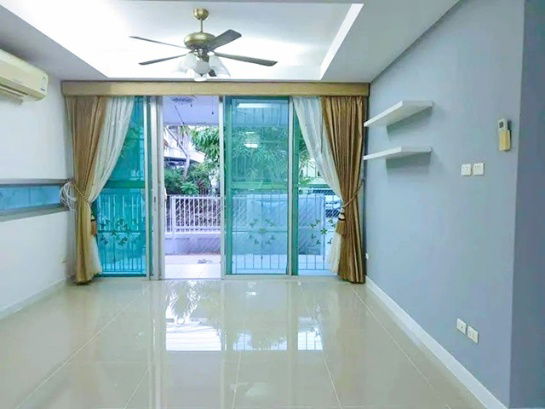 รูป พร้อมเฟอร์ฯครบ 3นอน ตลาดใจโต300ม. ตลาดเคหะบางพลี ให้เช่าบ้าน 2ชั้น หรูหรา 38ตร.วา. รร.เกวลินวิทยา 1.8 กม. ทำเลดี รพ.จุฬารัตน์5 1.7 กม. - รูปที่ 4/8