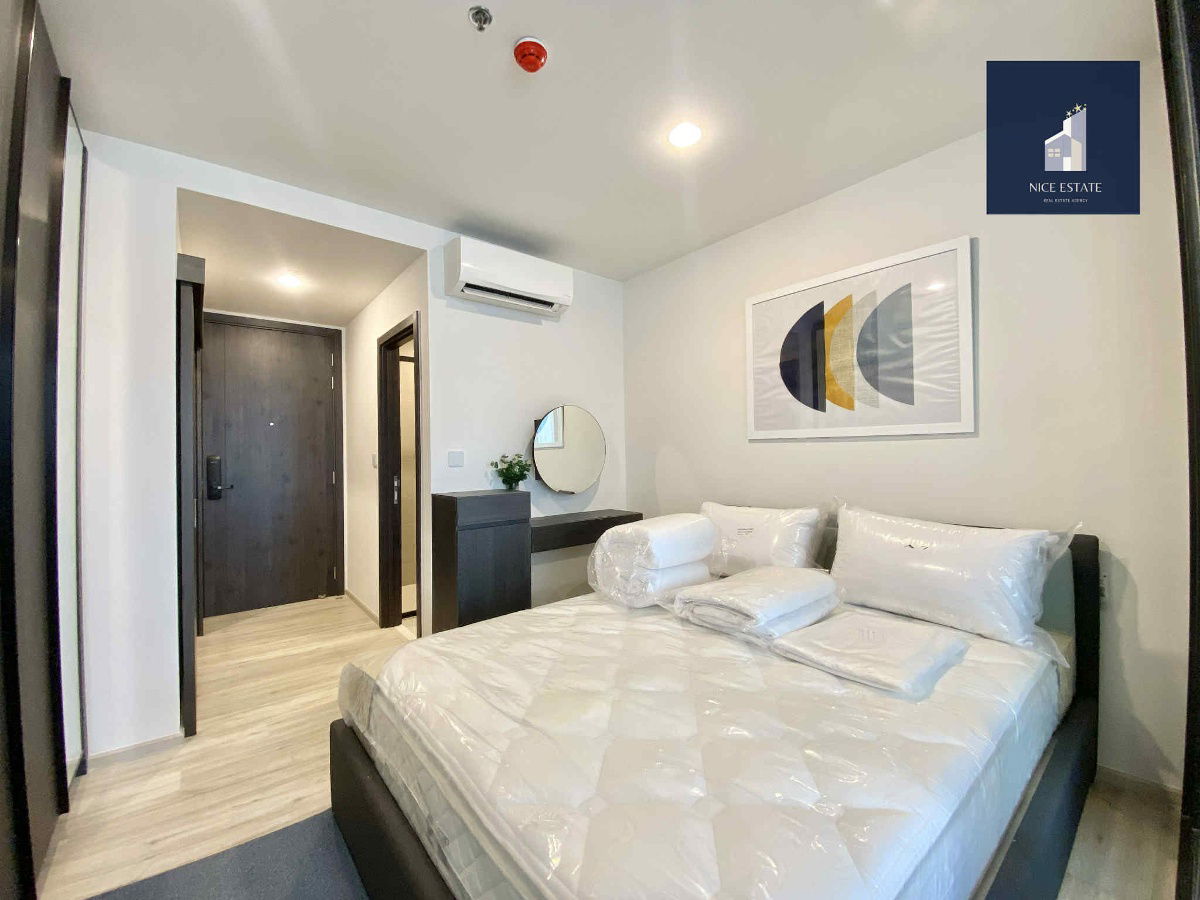 picture XT Huaikhwang 75m. MRT Huaikhwang Brand New unit with clear view - 1/10