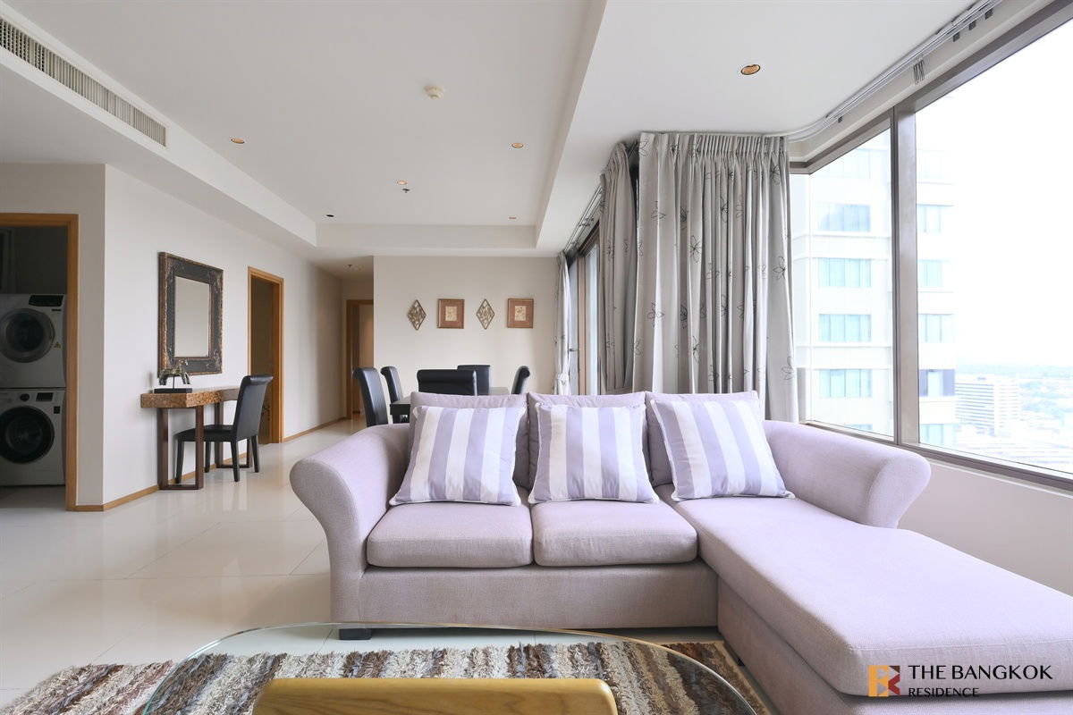 picture  The Emporio Place 💫 High-Floor Unit with Good View 🌃 Near BTS Phrom Phong  - 7/13