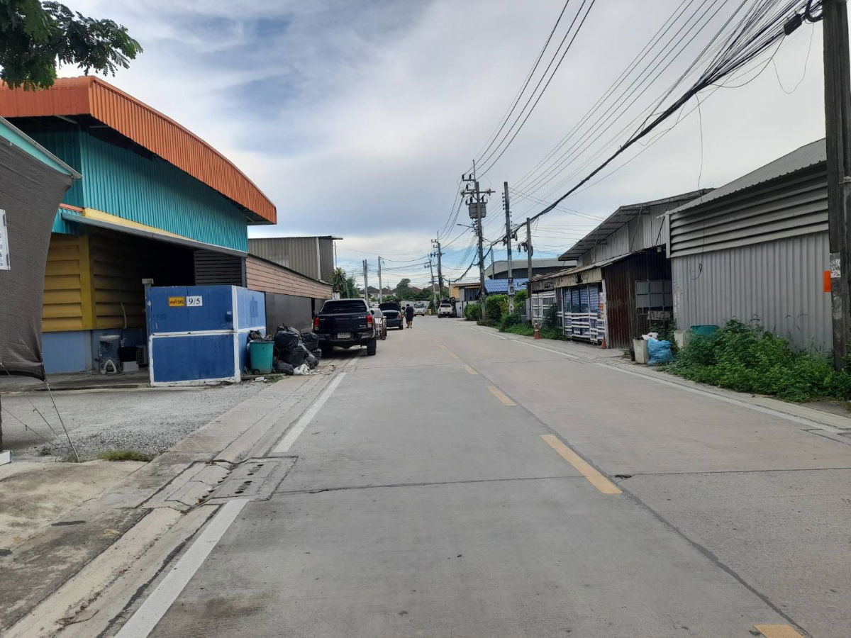 รูป ขายที่ดิน 100 ตรว. ถมแล้ว ที่สวย (ถ.ถนนศรีนครินทร์-ร่มเกล้า, ซอยกาญจนาภิเษก 25) ที่สวย ทำเลดี เดินทางสะดวก ขาย 4.5 ล้าน โทร.093-9594717 - รูปที่ 3/4