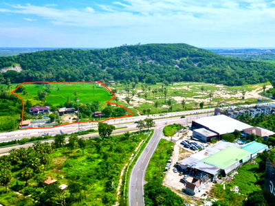 Land for sale ม.เอเชียอาคเนย์ :  Land for sale in Cha-am District, 17 rai 2 ngan, next to Phetkasem Road, mountain view behind.