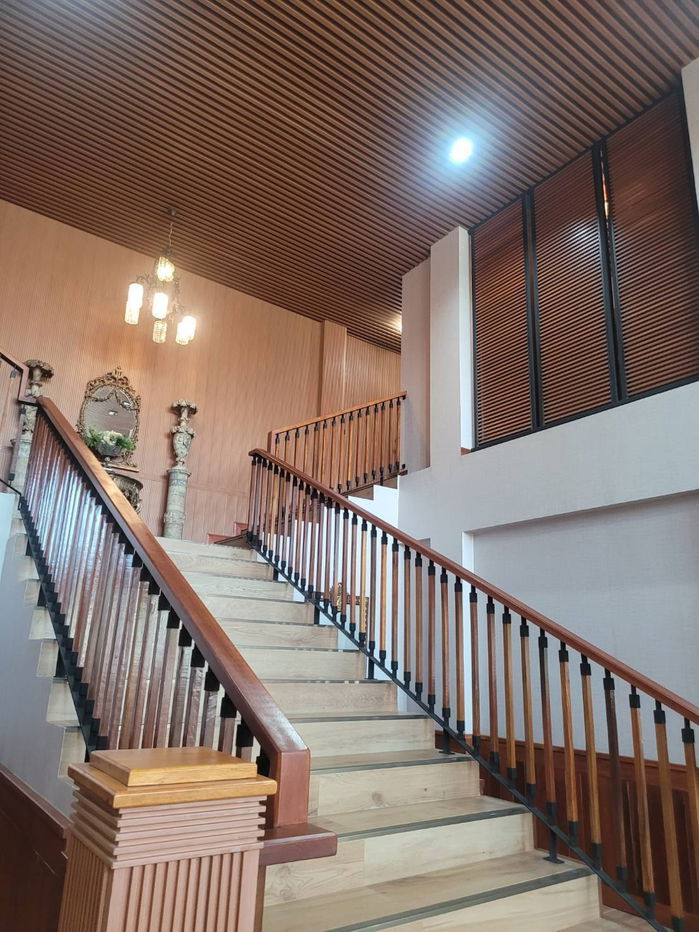 picture ✨ Experience riverside elegance where heritage meets modern luxury. - 5/12