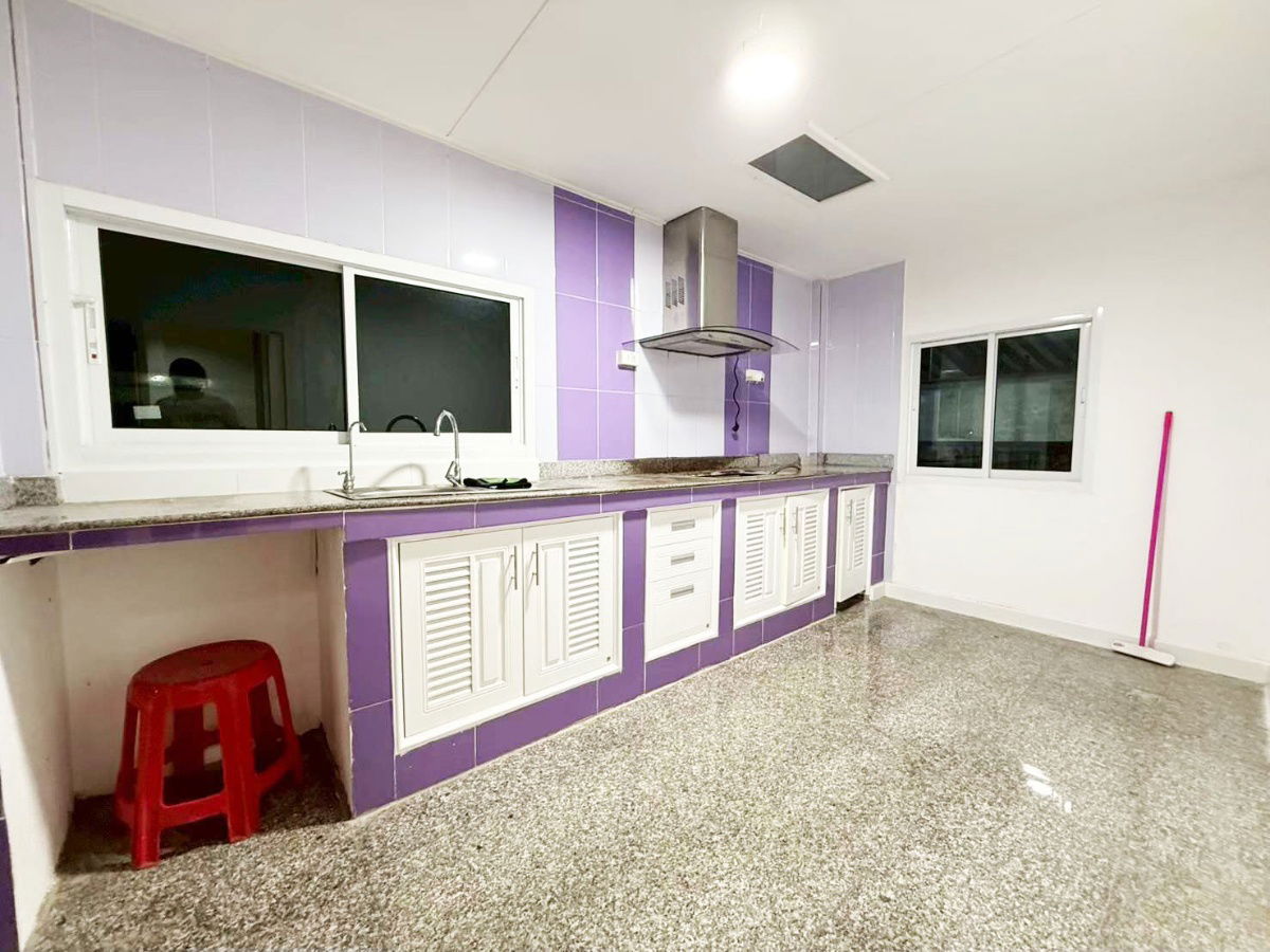 picture For rent, 2-Story Detached House, Renovated, beautiful house - 8/16