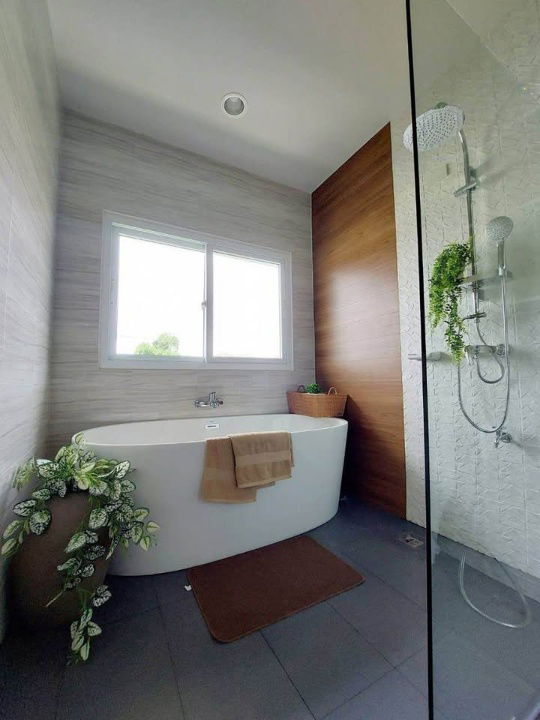 รูป ให้เช่าบ้านเดี่ยวสองชั้น 4 ห้องนอน 4 ห้องน้ำ 1 ห้องครัว 2  ที่จอดรถ - รูปที่ 14/17