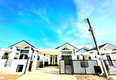 บ้านเดี่ยวให้เช่า : ให้เช่าบ้านเดี่ยวชั้นเดียว       3 ห้องนอน 2 ห้องน้ำ 1  ห้องครัว   1  ที่จอดรถ