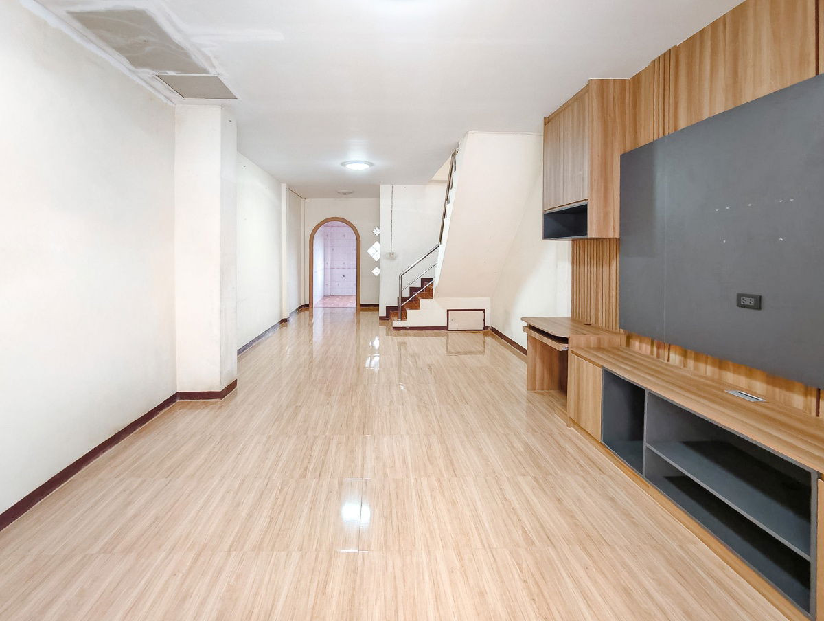 รูป ทาวน์โฮมสองชั้น “เคซี คู่สร้าง วิลล่า” เพียง 1.35 ล้านบาท - รูปที่ 3/15