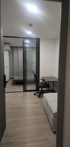 picture Maroon Ratchada 32Maroon Ratchada 32 - 1/5