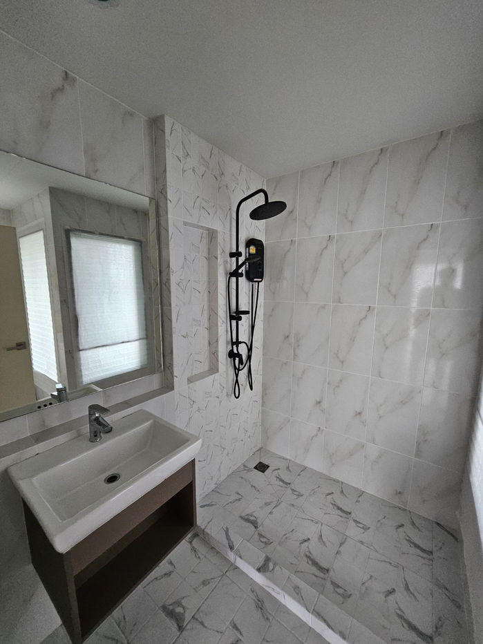 รูป 💥CP-9268💥ให้เช่า ทาวน์โฮม บ้านกลางเมือง สุขุมวิท-อ่อนนุช บิวท์อิน เฟอร์และเครื่องใช้ไฟฟ้าครบ  👉แอดไลน์ @mastercondo   - รูปที่ 4/13