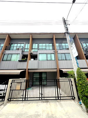 ทาวน์โฮมให้เช่า : 💥CP-9268💥ให้เช่า ทาวน์โฮม บ้านกลางเมือง สุขุมวิท-อ่อนนุช บิวท์อิน เฟอร์และเครื่องใช้ไฟฟ้าครบ  👉แอดไลน์ @mastercondo  