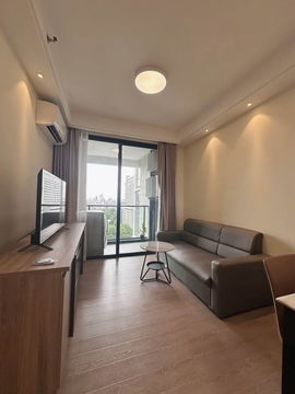 🏙️ Regal Sathorn – Narathiwas 🚇BTS ช่องนนทรี ❤️ 17,000 บาท / เดือน📌 รหัสทรัพย์: RS2829