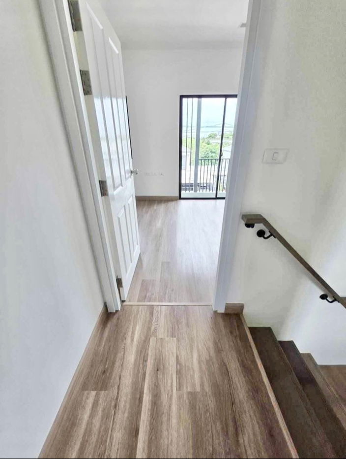 รูป ให้เช่าอาคารพาณิชย์ 3 ชั้น อยู่หน้าหมู่บ้านพีเว่ ราชพฤกษ์-สิรินธร ถนนบางกรวย-จงถนอม ตำบลวัดชลอ อำเภอบางกรวย - รูปที่ 8/9