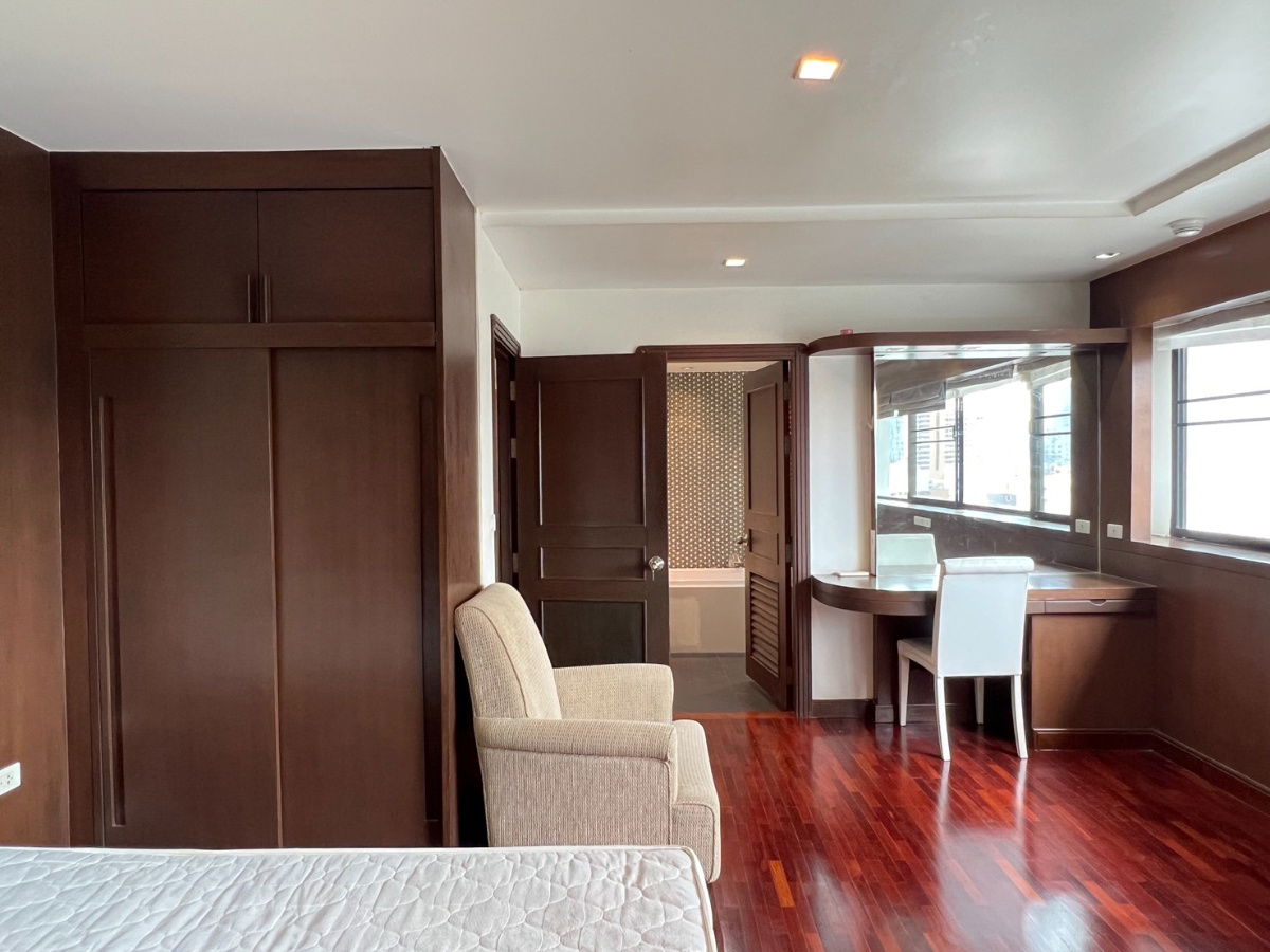 รูป President Park Sukhumvit24 - 3beds 3baths 223sqm. 70,000 Available now - รูปที่ 18/21