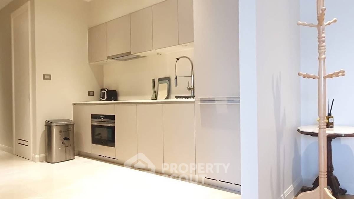 picture 2-BR Condo at Magnolias Waterfront Residences near BTS Saphan Taksin (ID 2380800) - 17/21