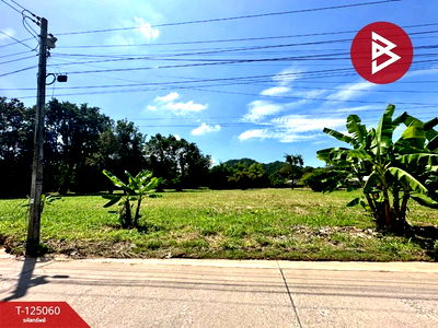 Land for sale Si Racha Chonburi : For Sale: Land at Bang Phra, Chonburi, Land Area 8 Rai 80.7 Square Wah