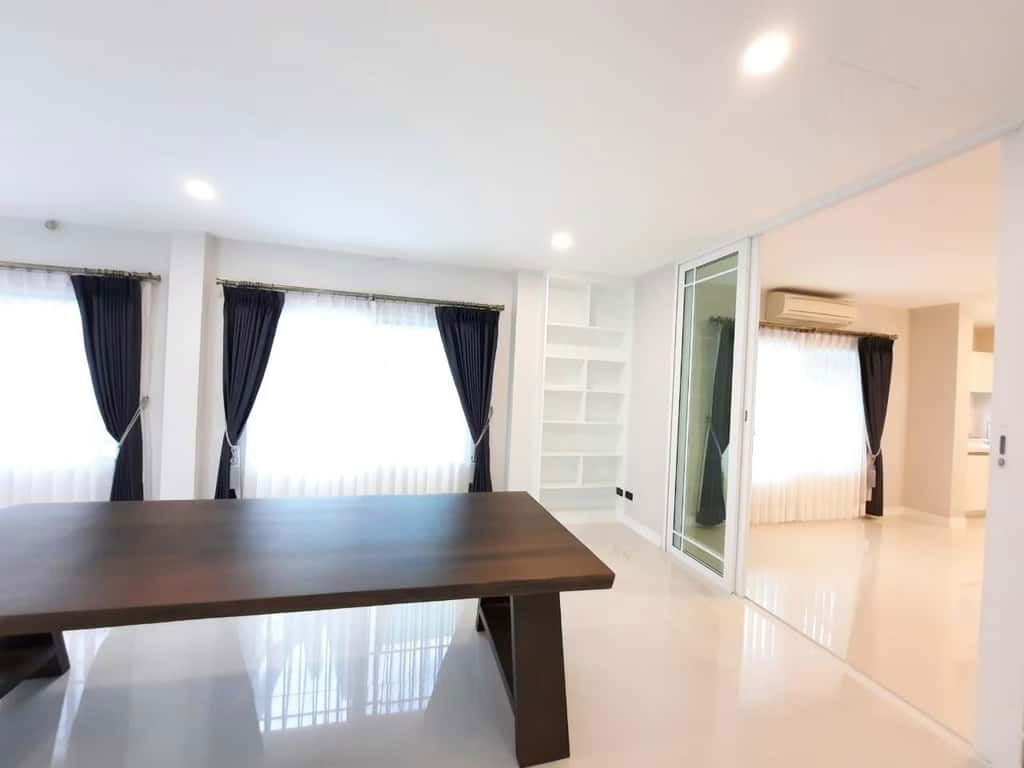 picture Corner House for Rent in the Luxury Project Siri Lake Siwalee Chiang Mai Located in Mae Hia area near Chiang Mai Airport  - 35/48