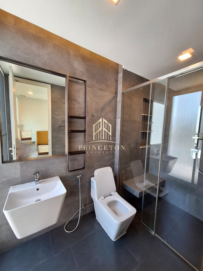 รูป ให้เช่าบ้านหรู วีเว่ บางนา กม.7 ทำเลดีเยี่ยม ใกล้เมกาบางนา และทางด่วน พื้นที่ใช้สอยกว้างขวาง บรรยากาศเงียบสงบ  - รูปที่ 21/35