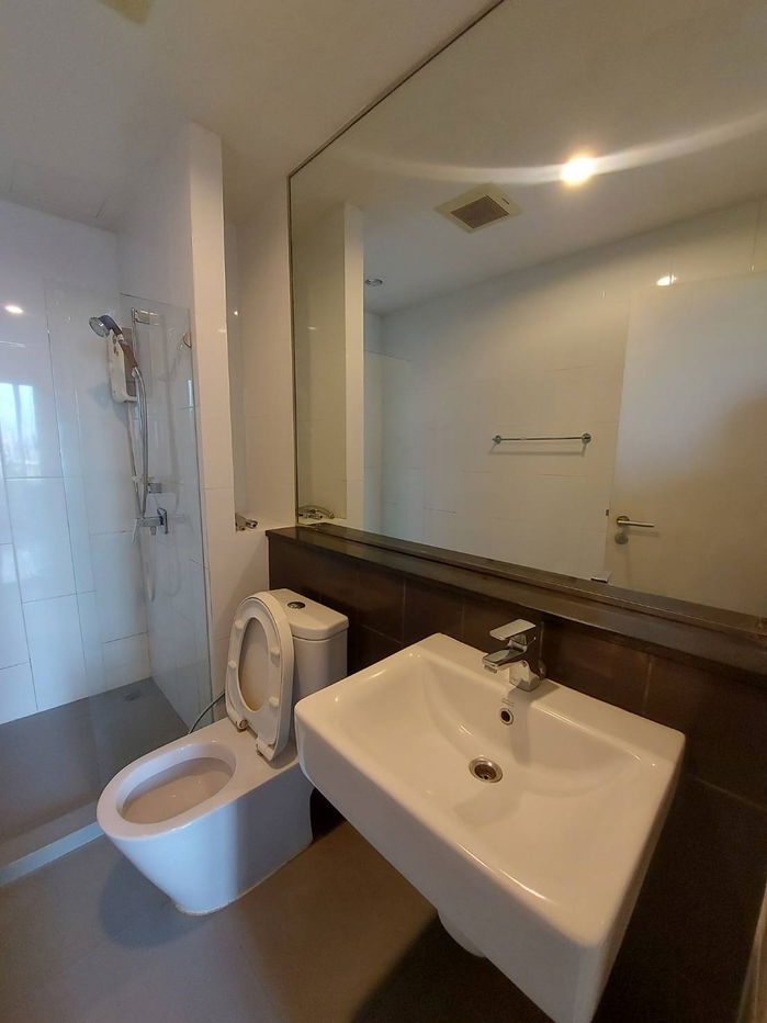 picture For Rent Condo The Gallery Bearing ready to move in - 9/12