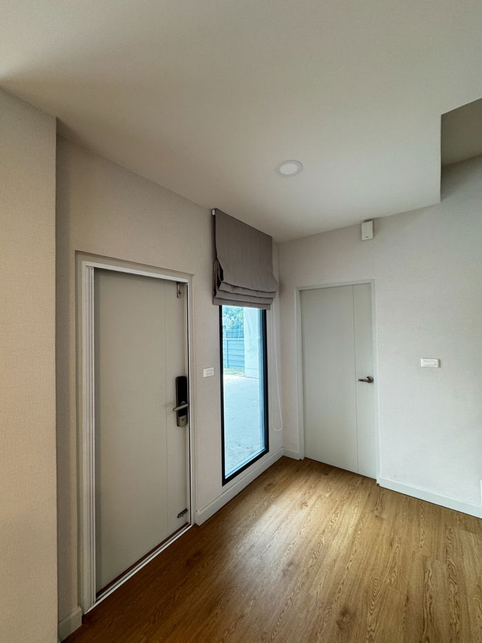 รูป ให้เช่า บ้านเดี่ยวรีโนเวทใหม่ พร้อมอยู่ – Centro พหลฯ–วิภาวดี 3 ปทุมธานี แบรนด์คุณภาพ AP - รูปที่ 3/12