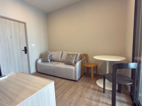 For Rent Plum Condo New West 7,000 Bath