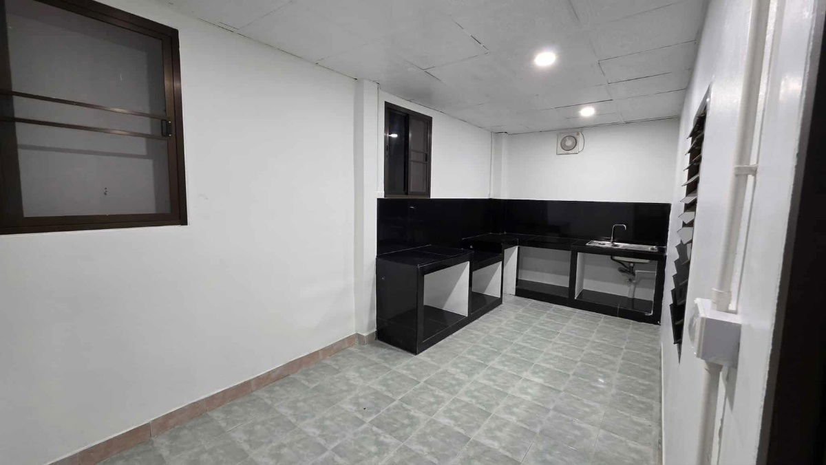 รูป #ให้เช่าบ้านเดี่ยว 2 ชั้น หมู่บ้านระเบียงทอง4  ซ.นาคนิวาส 44 ลาดพร้าว บ้านหลังใหญ่ พื้นที่ใช้สอย 260 ตรม. เยอะมากๆ อยู่ต้นซอยเพียง 130 เมตร  - รูปที่ 9/20