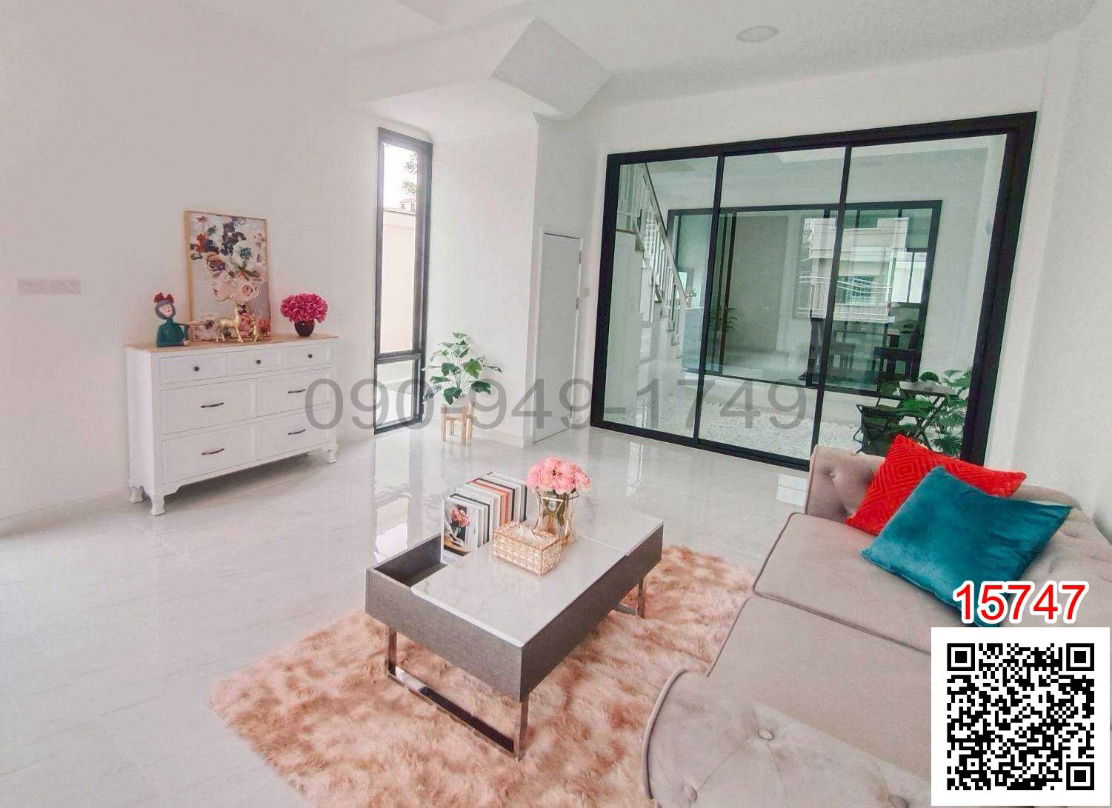 รูป ขาย ทาวน์โฮม 3 ชั้น WeAvenue ลาซาล32 แยก2 สไตล์ Modern Classic - รูปที่ 3/14