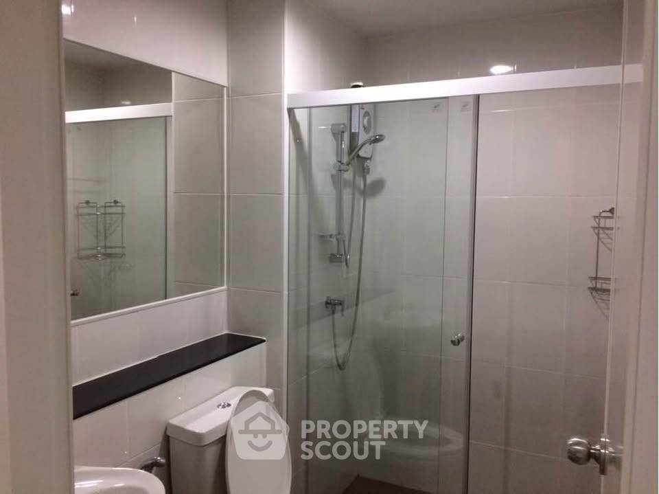 picture Studio Condo at Regent Home Sukhumvit 81 near BTS On Nut (ID 2383769) - 4/9