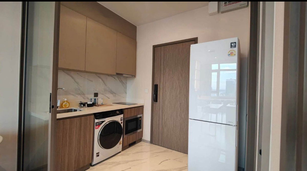 picture RHYTHM EKKAMAI            ESTATE  - 7/11