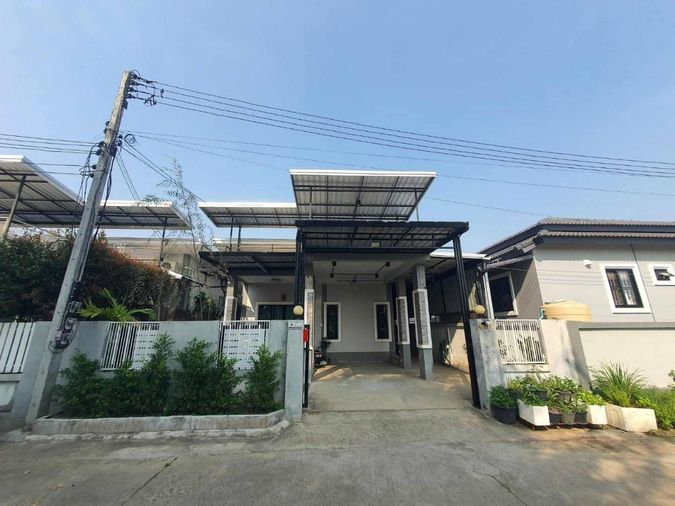 ขายบ้านเดี่ยวชั้นเดียว  2 ห้องนอน  2 ห้องน้ำ  1 ห้องครัว  1 ที่จอดรถ