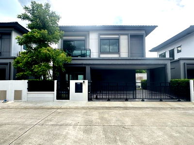 บ้านเดี่ยว ซอยเอกมัย (สุขุมวิท 63) : AP1470 ขายบ้านเดี่ยวโครงการ หมู่บ้านแกรนด์ บริทาเนีย ราชพฤกษ์-แจ้งวัฒนะ นนทบุรี