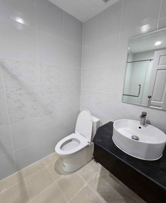 picture Sukhumvit Living Town 22,000THB 2beds 60sqm fully furnished SWU Asoke Petchaburi - 11/12